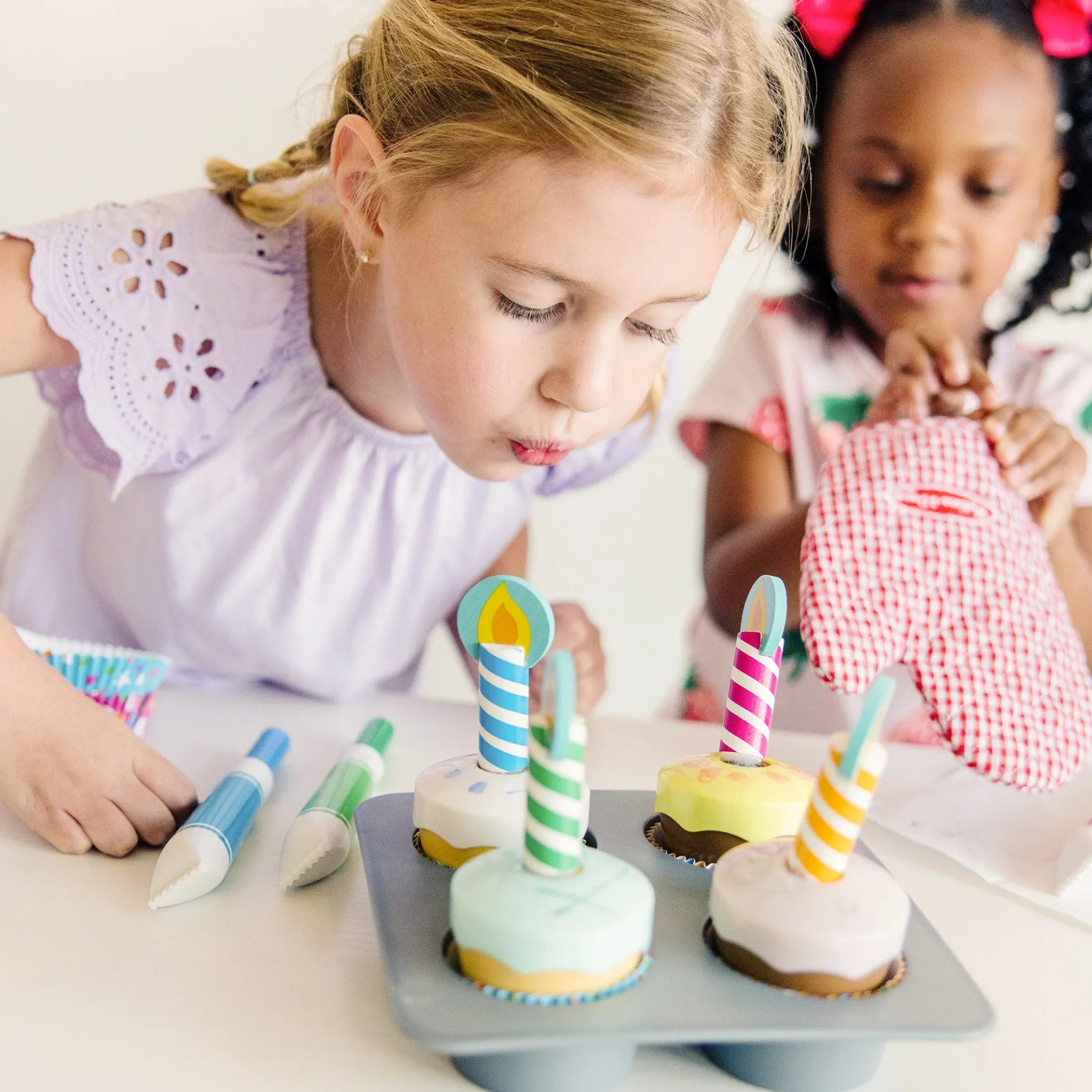 Bake & Decorate Wooden Cupcake Play Set