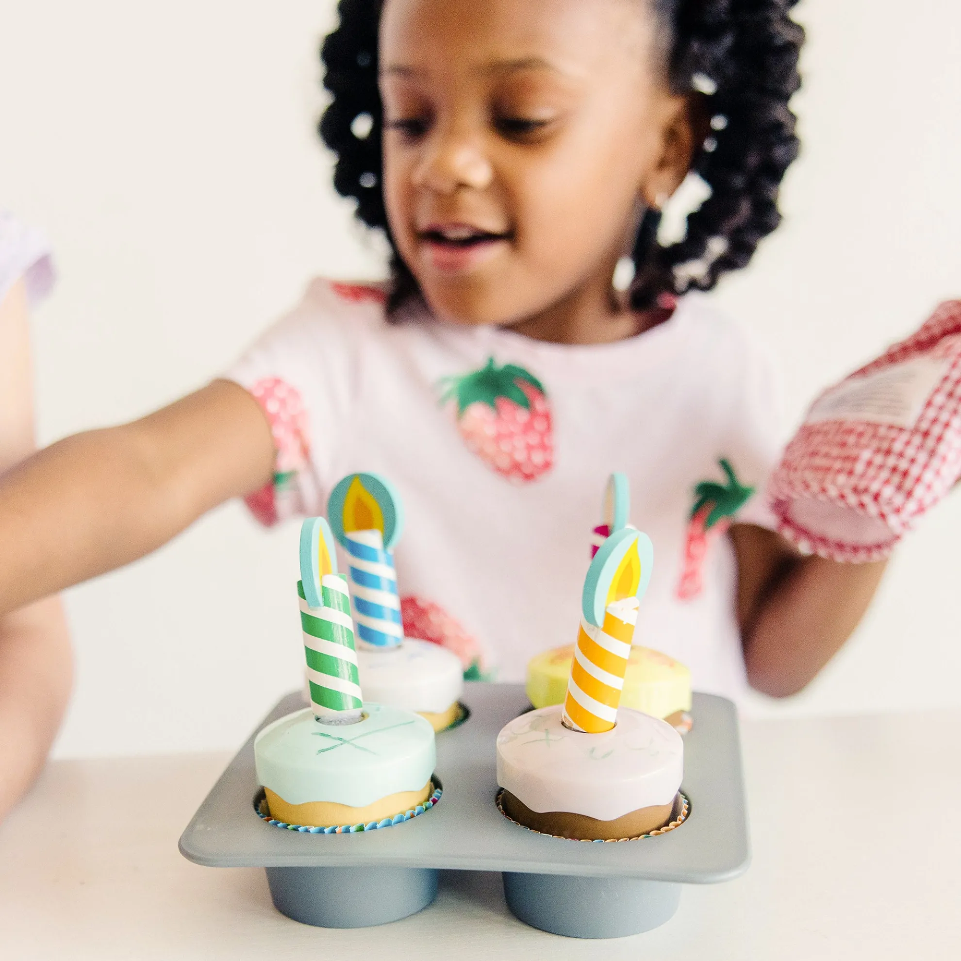 Bake & Decorate Wooden Cupcake Play Set
