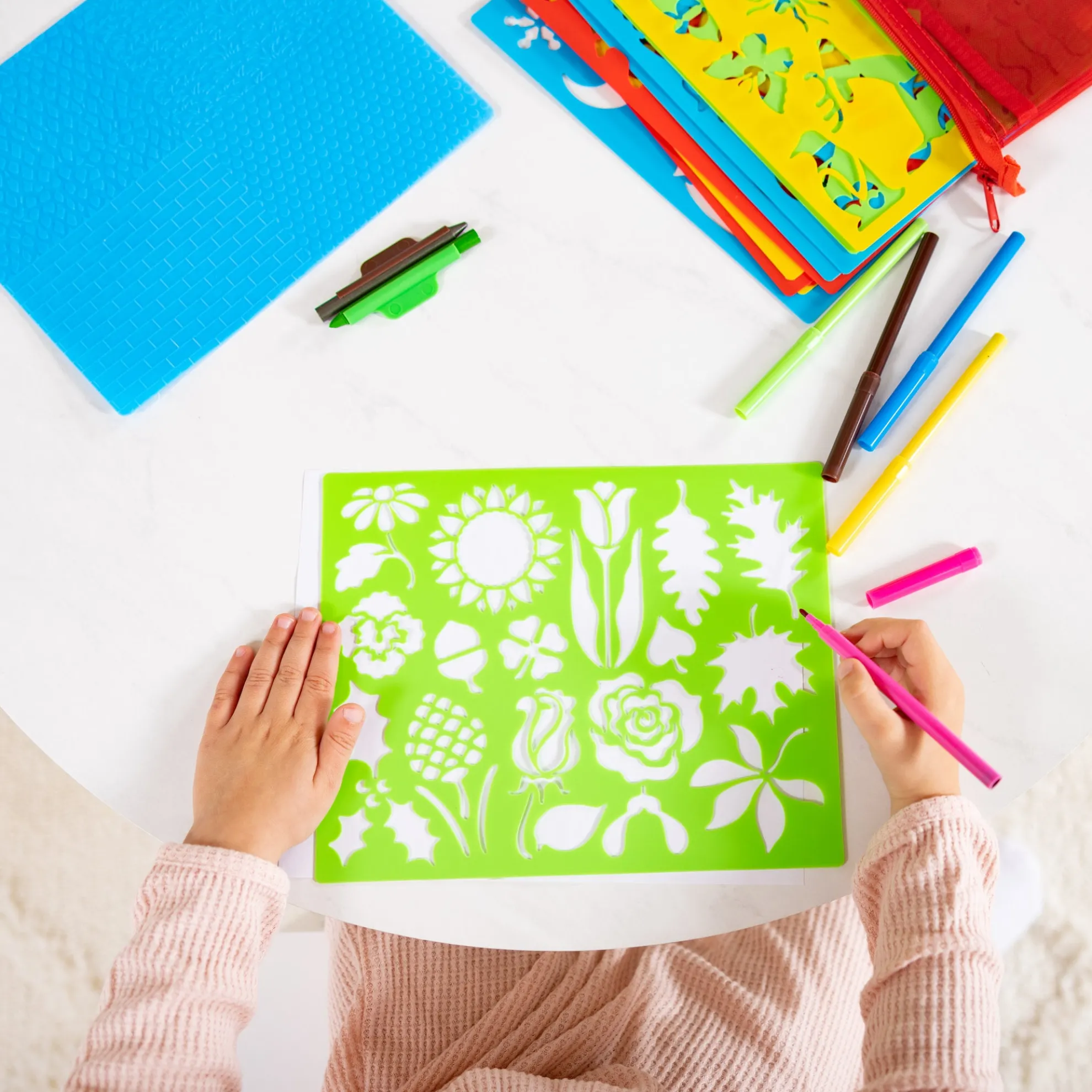 Created by Me! Stencil Art Activity Kit