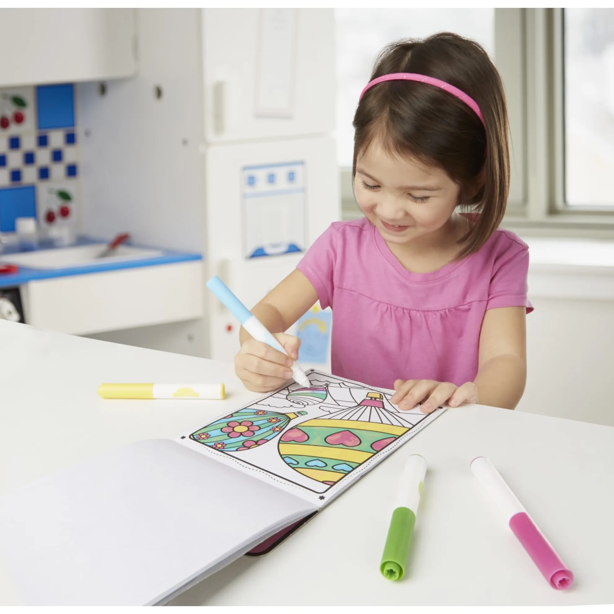 Magicolor - On the Go - Friends & Fun Coloring Pad