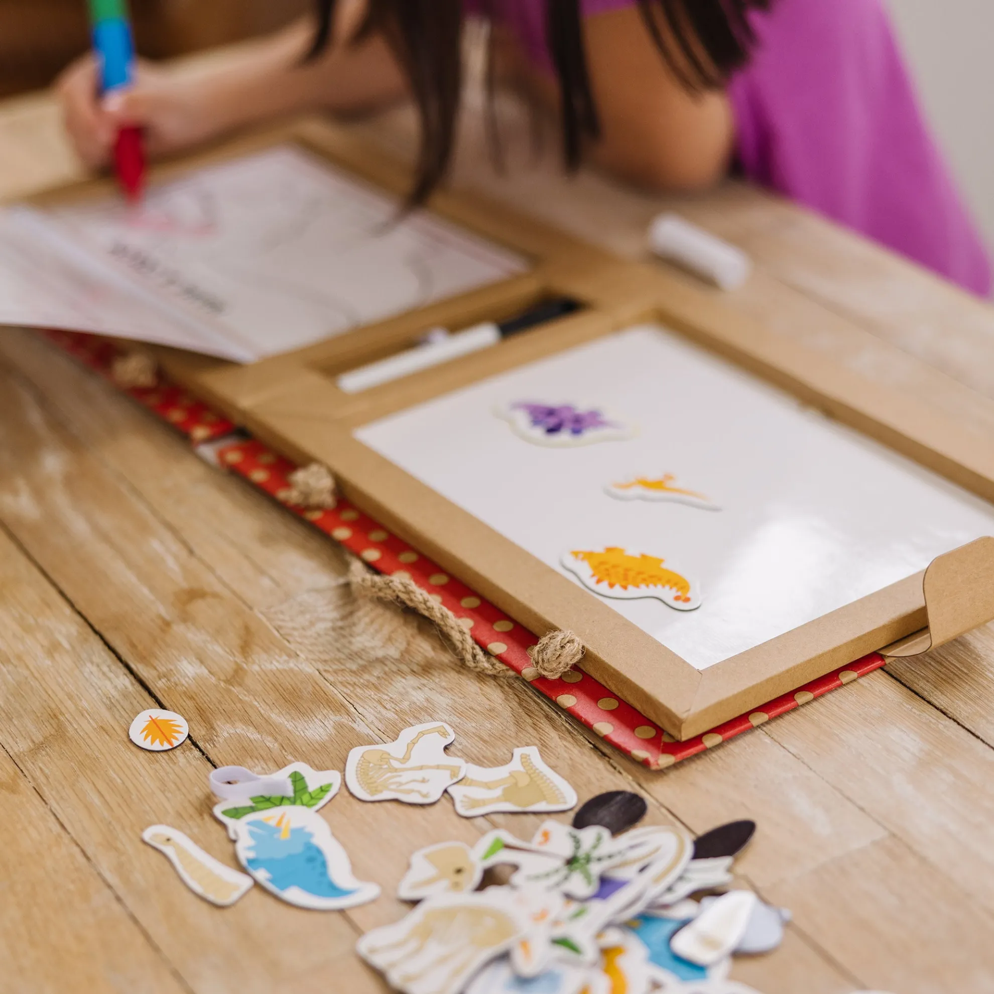 Natural Play: Play, Draw, Create Reusable Drawing & Magnet Kit – Dinosaurs