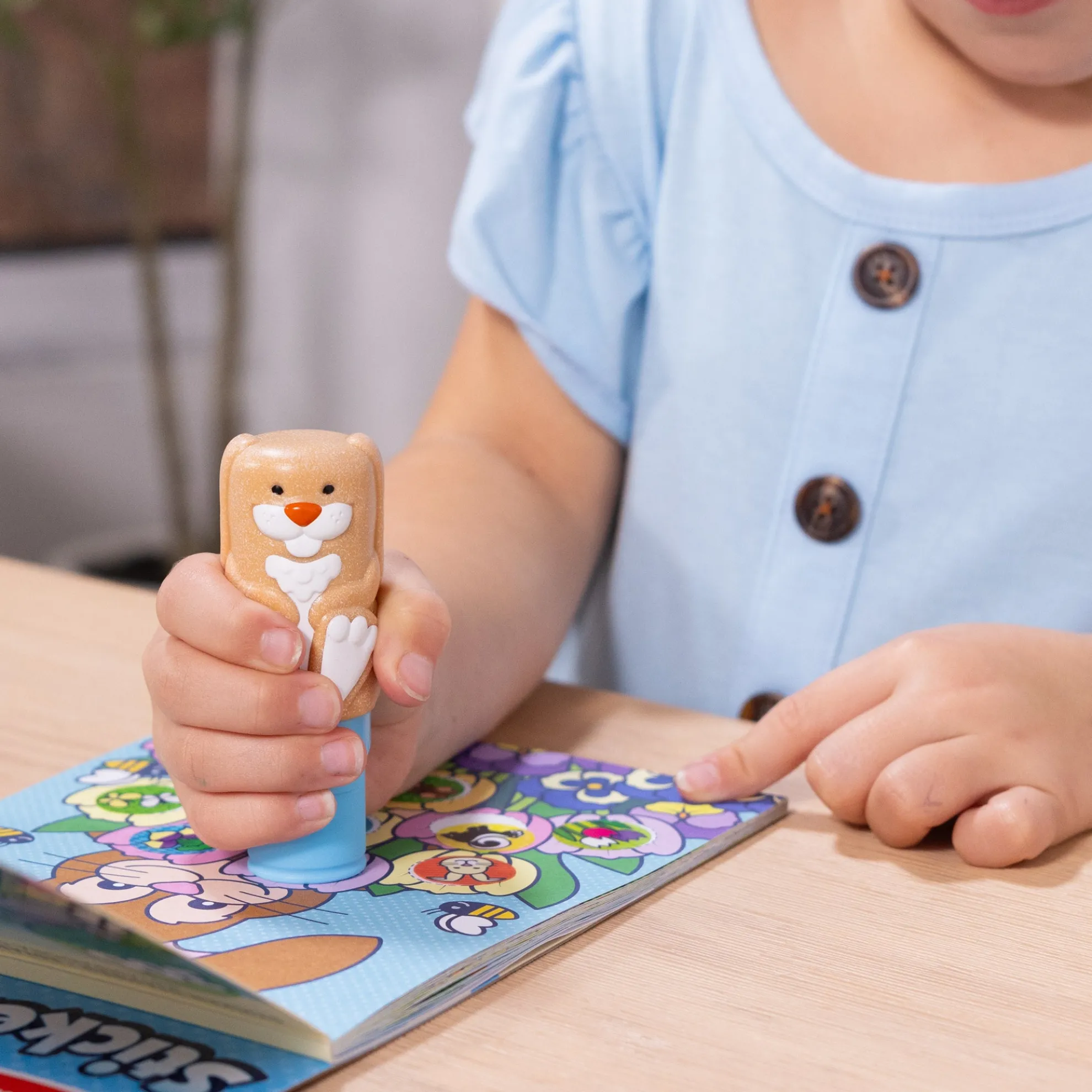 Sticker WOW!™ Bunny Bundle: Activity Pad & Sticker Stamper + Mini Activity Pad and 200 Refill Stickers