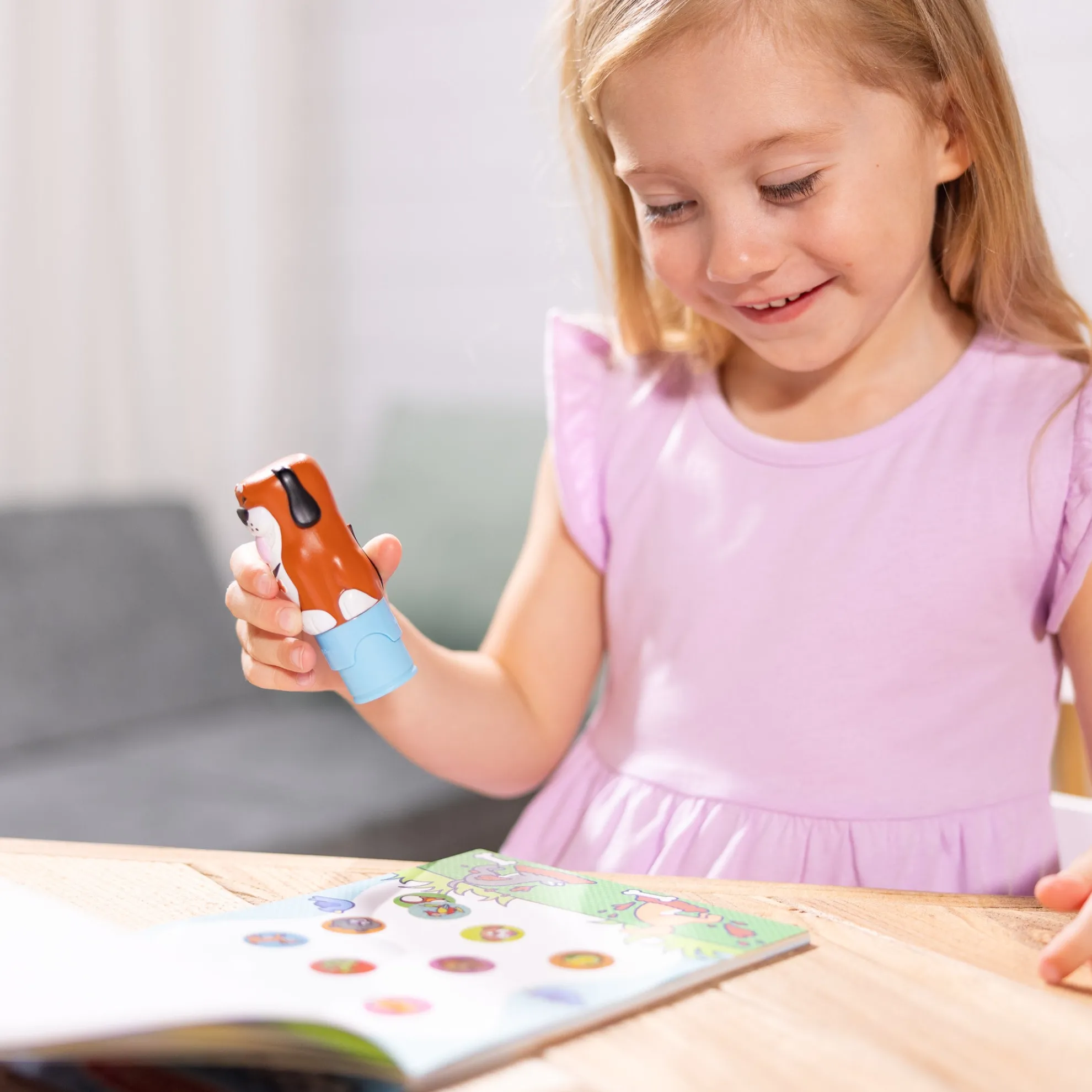 Sticker WOW!™ Dog Bundle: Activity Pad & Sticker Stamper + Mini Activity Pad and 200 Refill Stickers