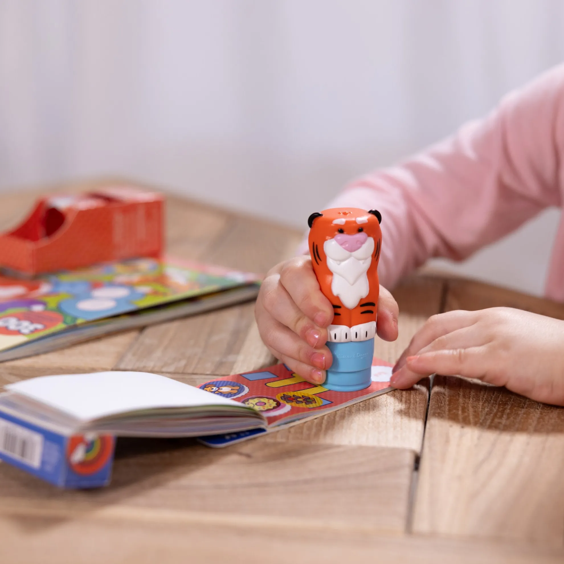 Sticker WOW!™ Tiger Bundle: Activity Pad & Sticker Stamper + Mini Activity Pad and 200 Refill Stickers