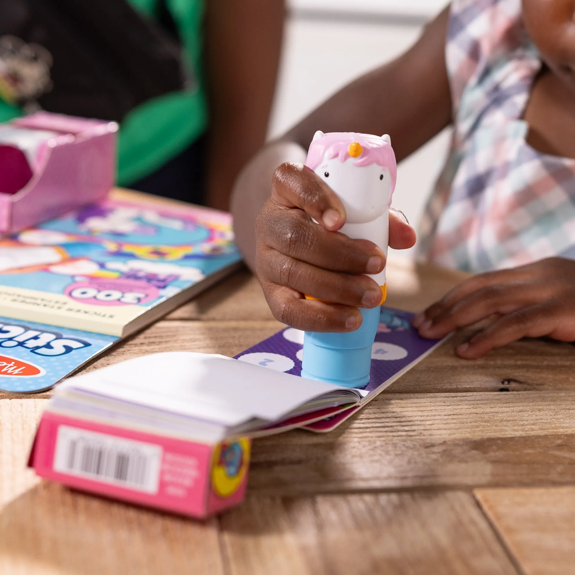Sticker WOW!™ Unicorn Bundle: Activity Pad & Sticker Stamper + Mini Activity Pad and 200 Refill Stickers